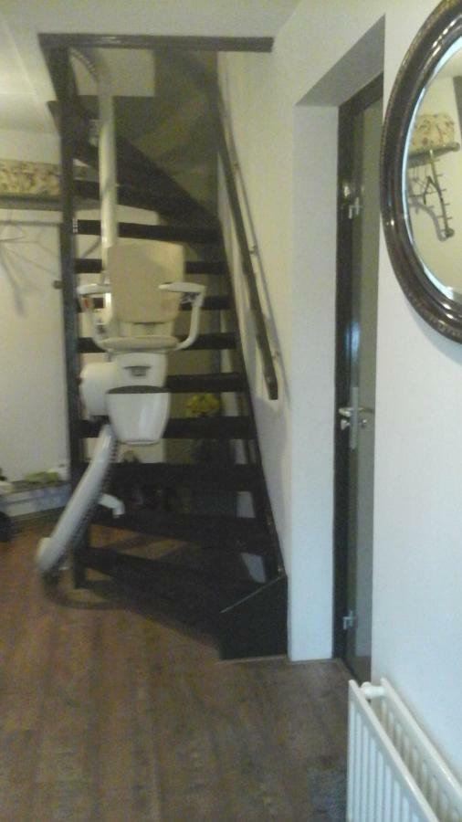 Bed And Breakfast Devijfbees Barendrecht Bagian luar foto